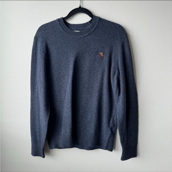 Abercrombie Sweater - Picture 1 of 5